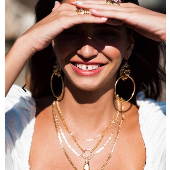 Big cat statement earrings - Picture 5 of 8